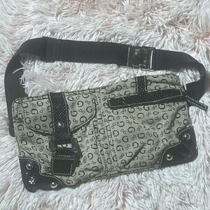 Clasic canvas messenger guess